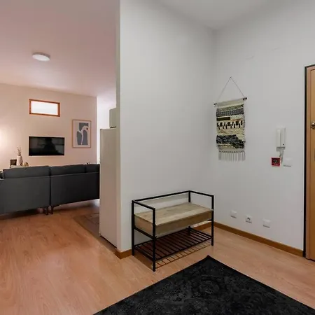 Apartament Modern Near Metro Station Senhora da Hora