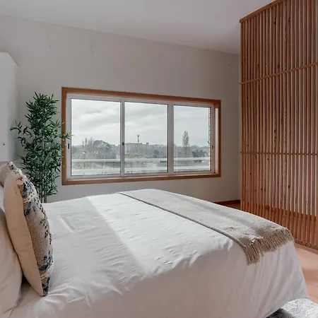 아파트 Modern Near Metro Senhora da Hora