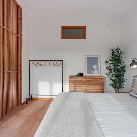 Modern Near Metro 아파트 Senhora da Hora