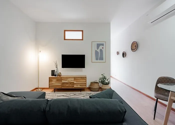 Modern Near Metro 아파트 Senhora da Hora