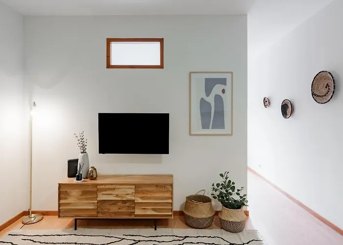 Modern Near Metro 아파트 *