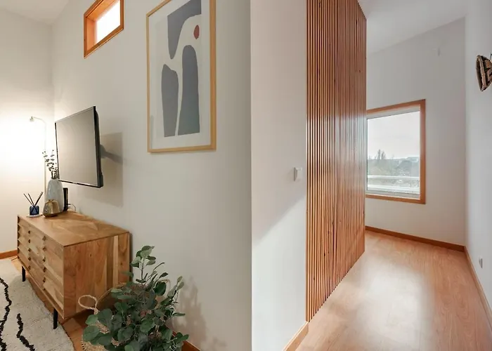 Modern Near Metro 아파트 Senhora da Hora